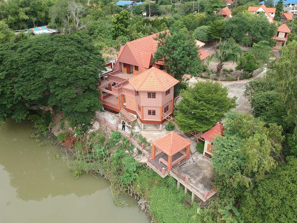 ขายด่วนมาก บ้านริมน้ำขนาดใหญ่ ที่ดิน 1-3-0 ไร่ ริมแม่น้ำน้อย อ.เสนา จ.อยุธยา